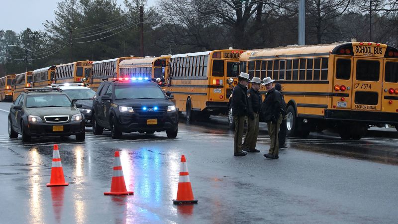 Mill Creek High School Shooting Today: Campus Placed on Lockdown as Police Respond to Reported Threat Near Gym Entrance