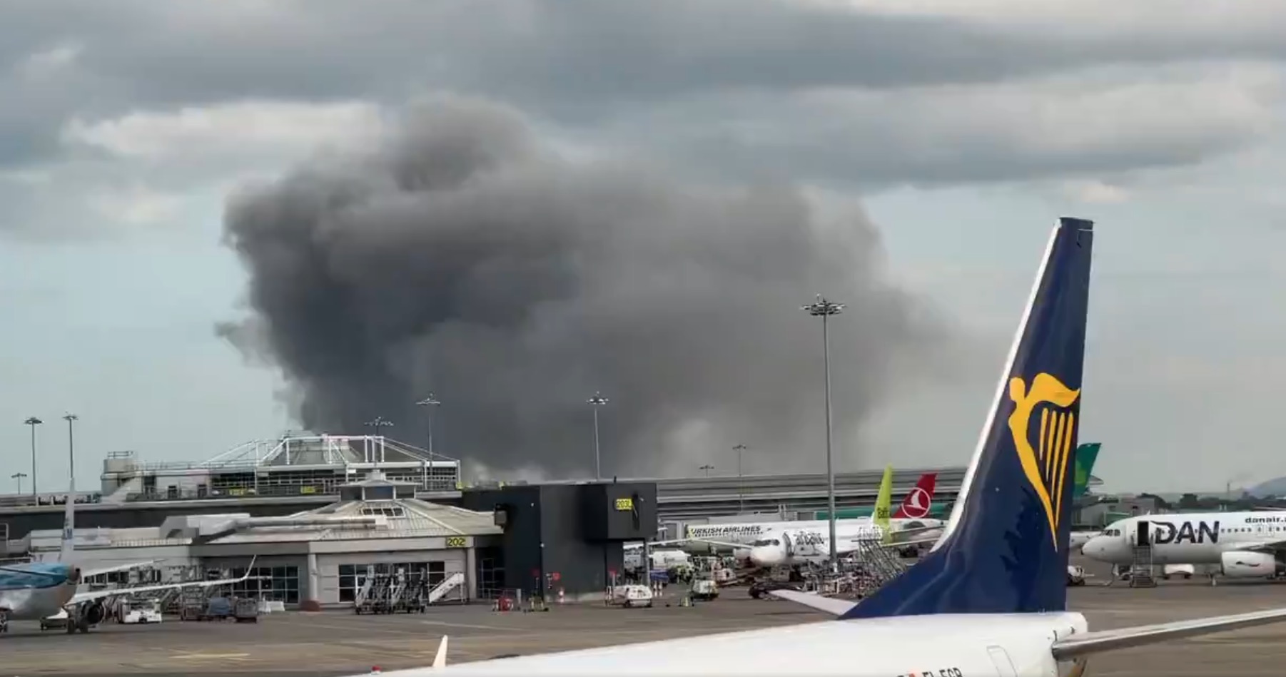 Fire near Dublin Airport Today: Emergency Crews Battle Significant Blaze Near Runway as Dublin Fire Brigade Confirms Response