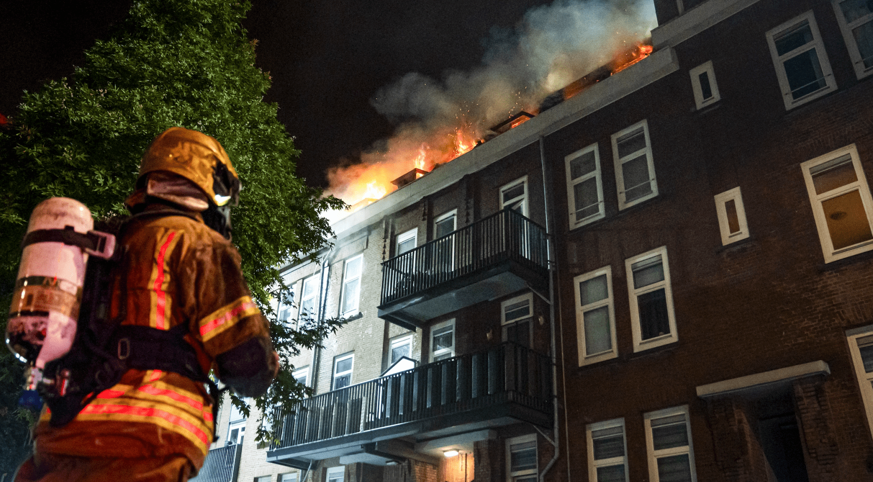 Rotterdam Fire Update Today: Emergency Crews Battle Large Blaze at Port Facility While Authorities Issue Air Quality Warnings to Nearby Residents